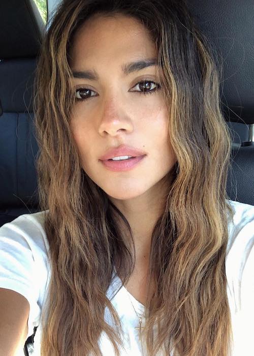 Pia Miller selfie after completing house work in May 2018
